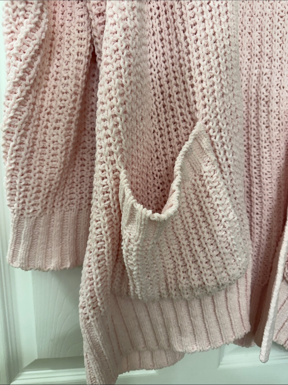 Serra Pink Open-Front Chunky Knit Cardigan
5 for $25 - Picture 2 of 6